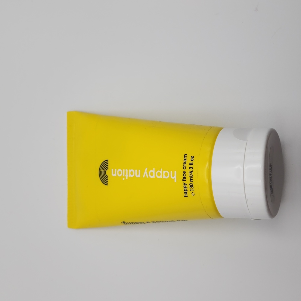 NWT Happy Nation Happy Face Cream 4.3 fl oz